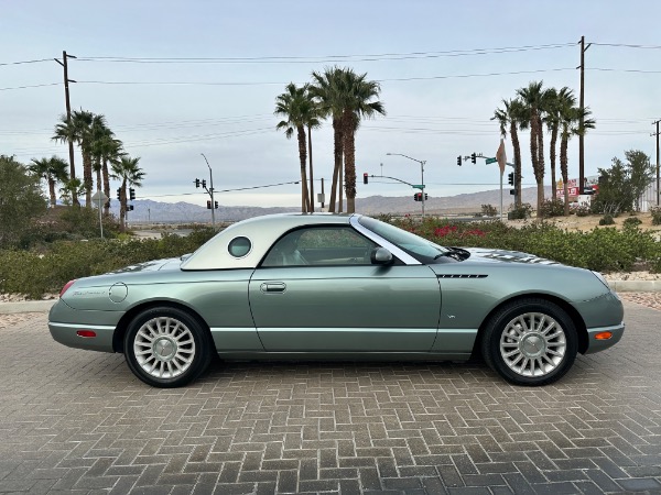 Used-2004-Ford-Thunderbird