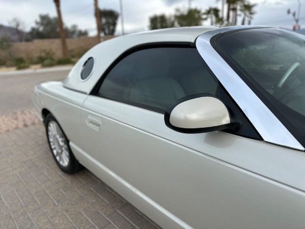 Used-2005-Ford-Thunderbird-50th-Anniversary-Limited-Edition