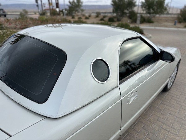 Used-2005-Ford-Thunderbird-50th-Anniversary-Limited-Edition