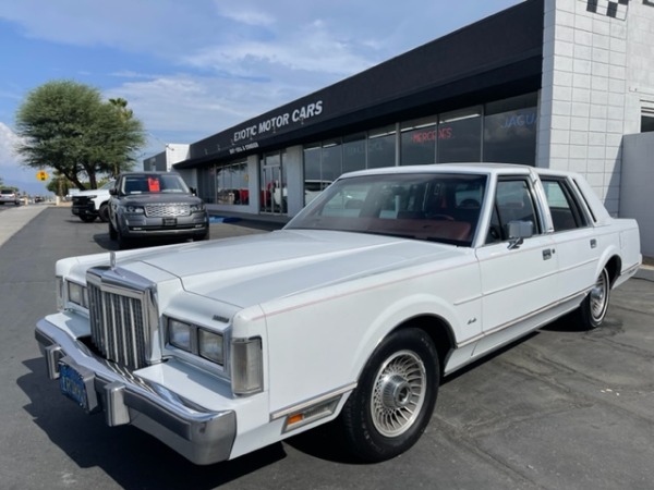 Used-1986-Lincoln-Town-Car-Cartier