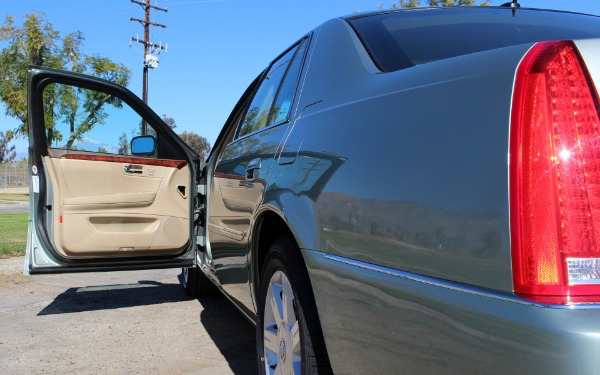 Used-2006-Cadillac-DTS-Luxury-I