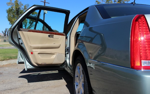 Used-2006-Cadillac-DTS-Luxury-I