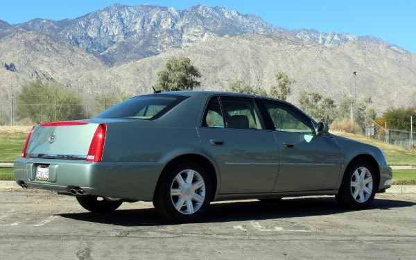 Used-2006-Cadillac-DTS-Luxury-I