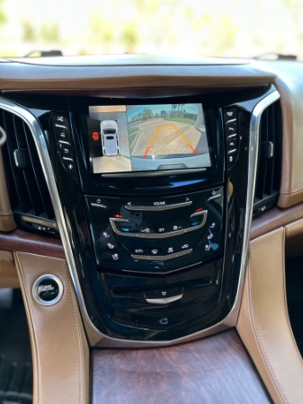 Used-2016-Cadillac-Escalade-Platinum