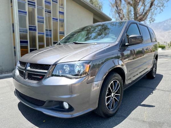 Used-2015-Dodge-Grand-Caravan-(Disability-van)-R/T