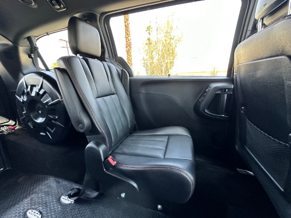 Used-2015-Dodge-Grand-Caravan-(Disability-van)-R/T