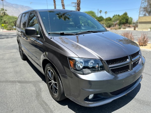 Used-2015-Dodge-Grand-Caravan-(Disability-van)-R/T