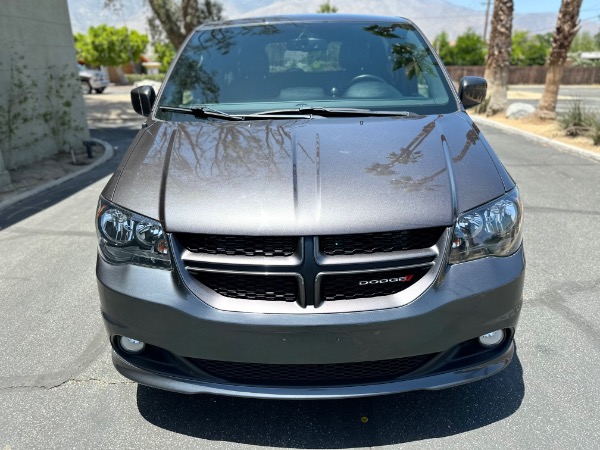 Used-2015-Dodge-Grand-Caravan-(Disability-van)-R/T