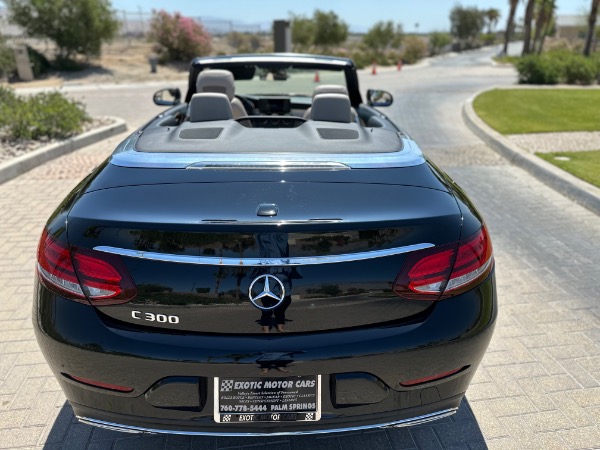 Used-2019-Mercedes-Benz-C300-luxury