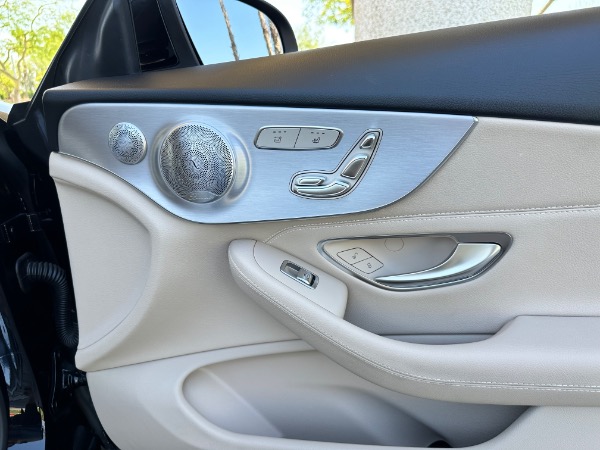 Used-2019-Mercedes-Benz-C300-luxury