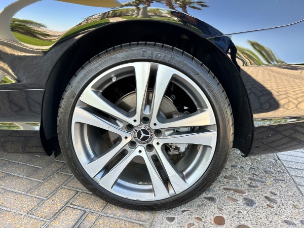 Used-2019-Mercedes-Benz-C300-luxury