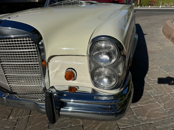 Used-1969-Mercedes-Benz-280SE