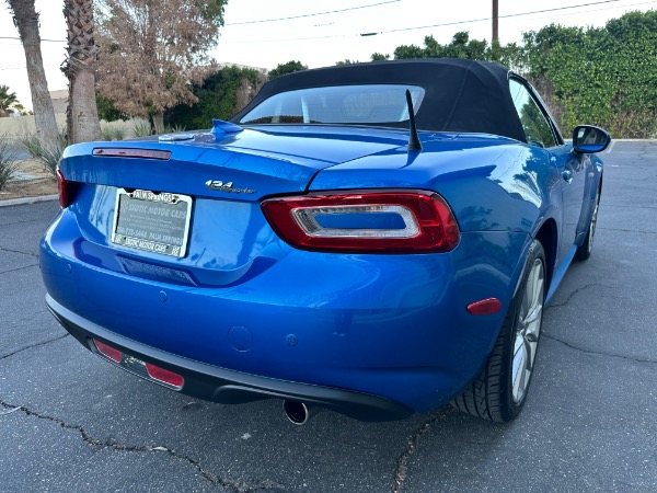 Used-2017-Fiat-124-Spider