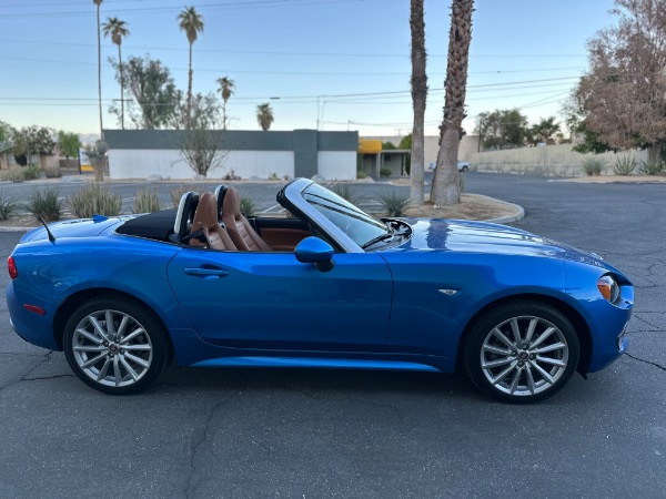 Used-2017-Fiat-124-Spider