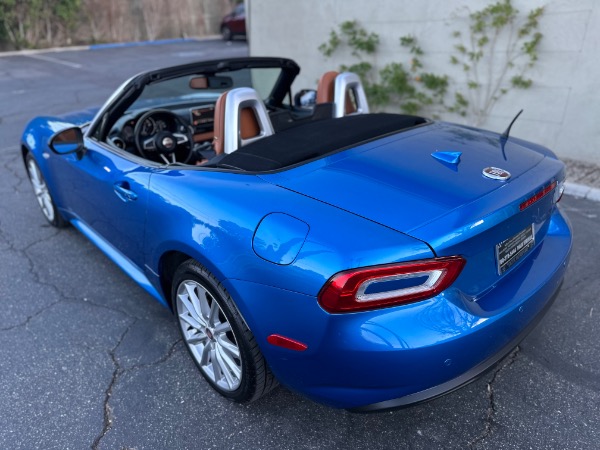 Used-2017-Fiat-124-Spider