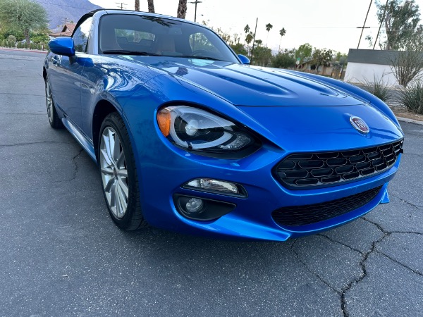 Used-2017-Fiat-124-Spider